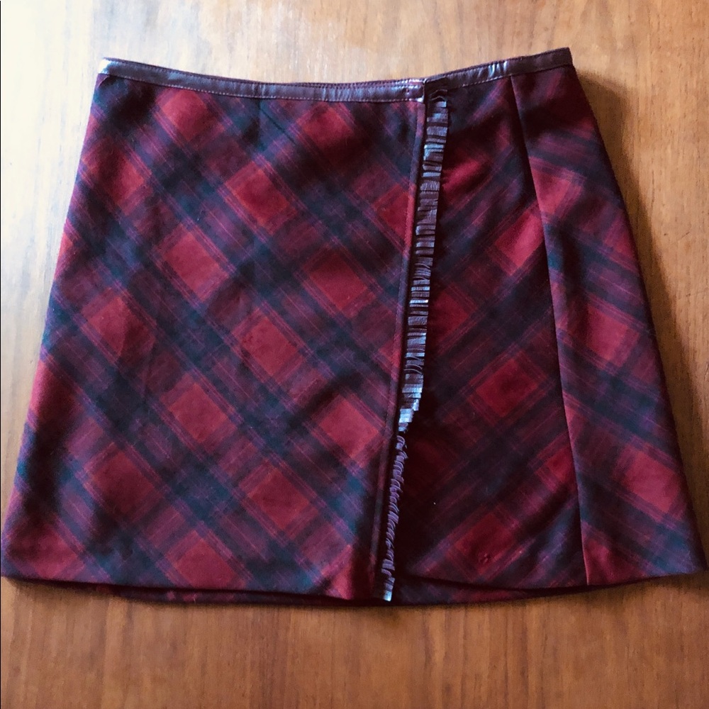To The Max - Red Plaid Skirt Size:M